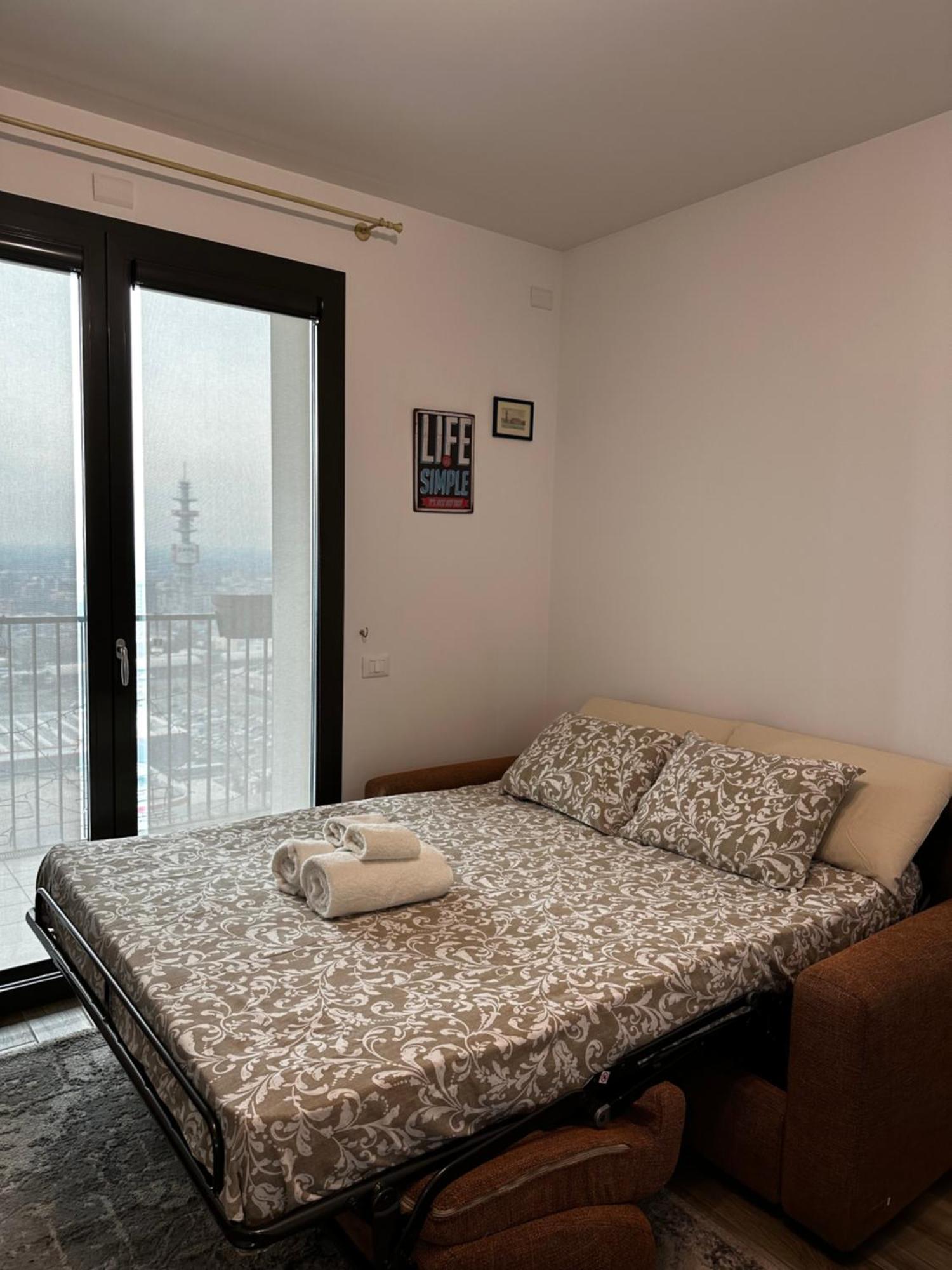 Sweet Home In Milano Smart District Bagian luar foto